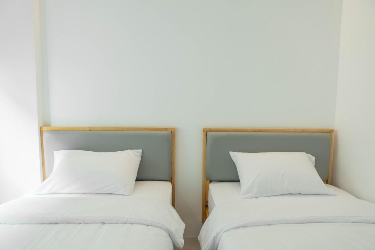 S1 Trang Hotel Buitenkant foto
